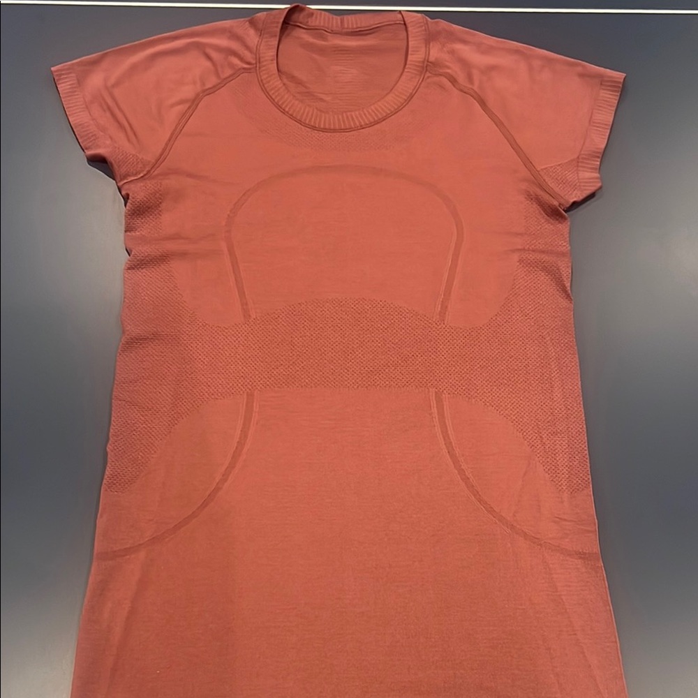 lululemon top